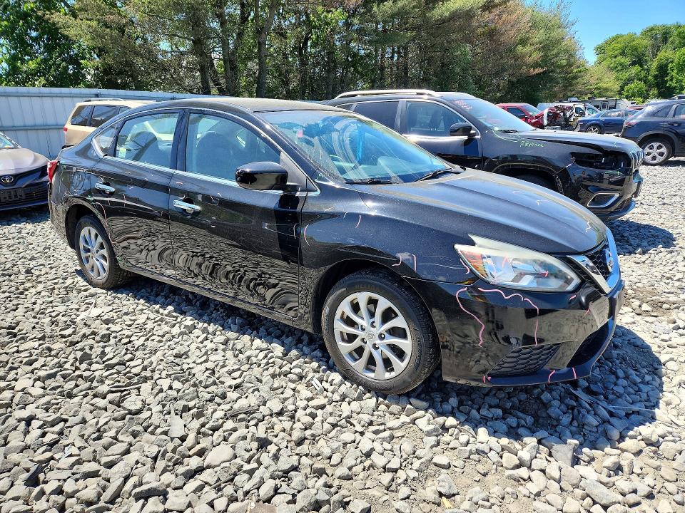 55922646 :رقم المزاد ، 3N1AB7AP5JY247382 vin ، 2018 Nissan Sentra مزاد بيع