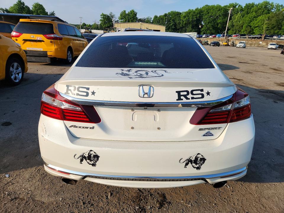 2017 Honda Accord მანქანა იყიდება აუქციონზე, vin: 1HGCR2F57HA306055, აუქციონის ნომერი: 56585556