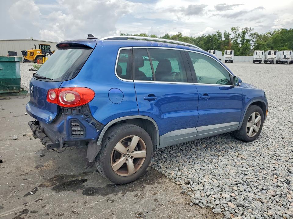 55627806 :رقم المزاد ، WVGAV7AX7AW002123 vin ، 2010 Volkswagen Tiguan مزاد بيع