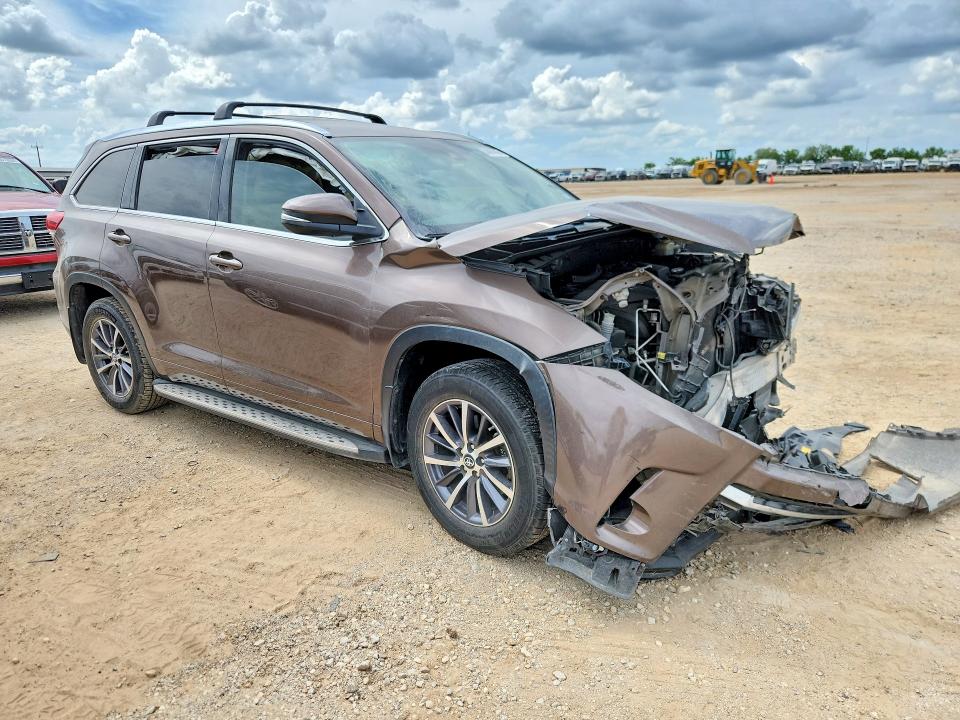 Продажа на аукционе авто 2017 Toyota Highlander, vin: 5TDKZRFH7HS226982, номер лота: 56066886