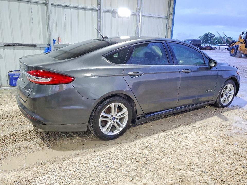 2018 Ford Fusion მანქანა იყიდება აუქციონზე, vin: 3FA6P0LU4JR213836, აუქციონის ნომერი: 57855166