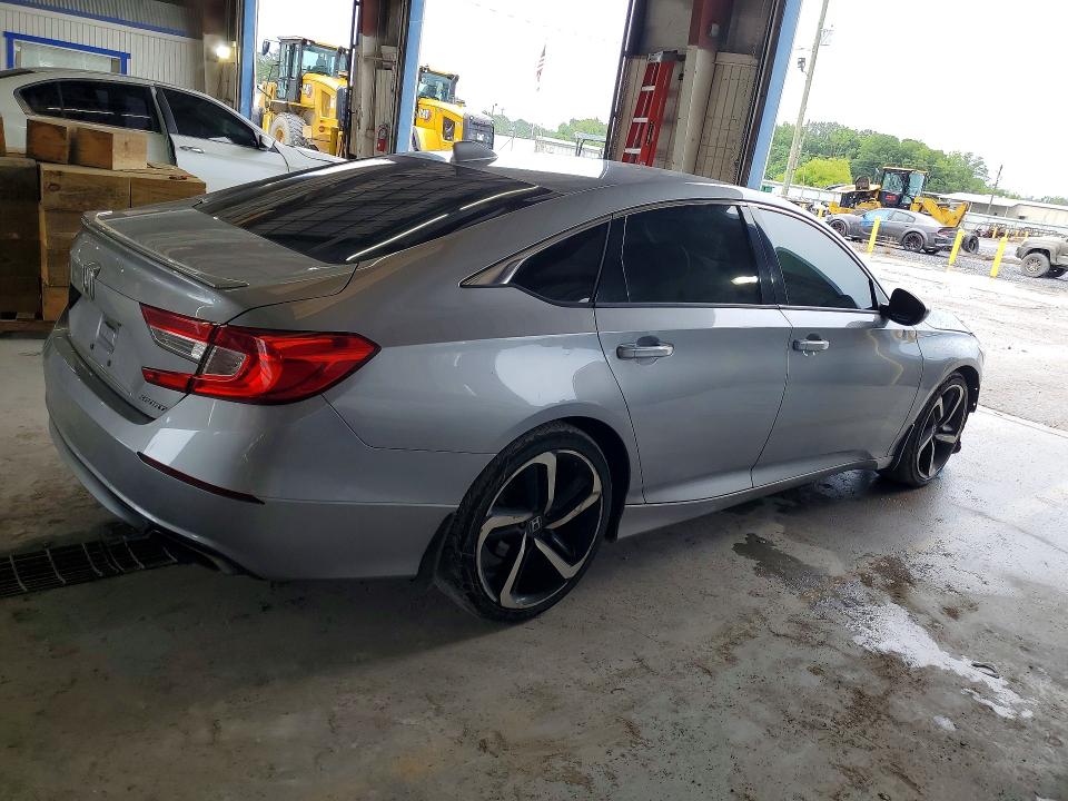 Продажа на аукционе авто 2018 Honda Accord, vin: 1HGCV1F38JA102181, номер лота: 57883206