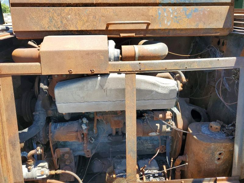 1986 John Deer Industrial Equipment მანქანა იყიდება აუქციონზე, vin: 57597616, აუქციონის ნომერი: 57597616