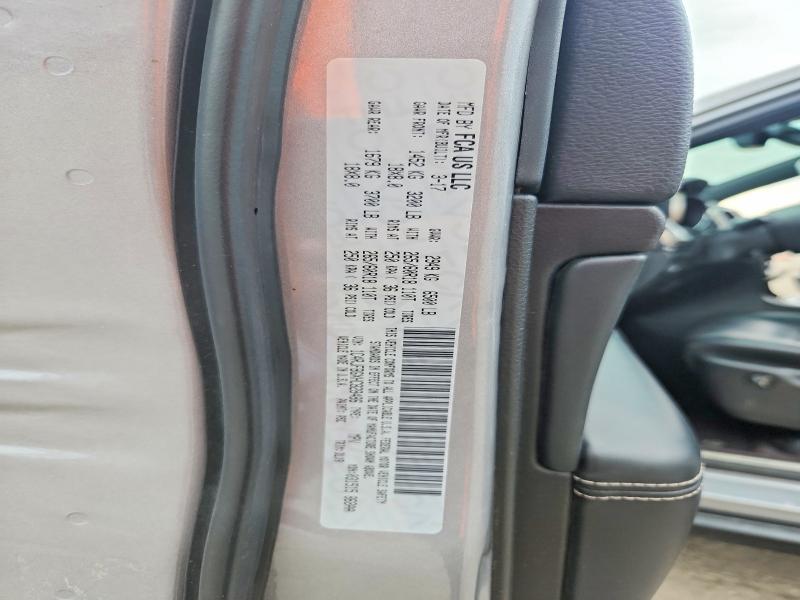 58742016 :رقم المزاد ، 1C4RJFBGXHC828486 vin ، 2017 Jeep Grand Cherokee مزاد بيع
