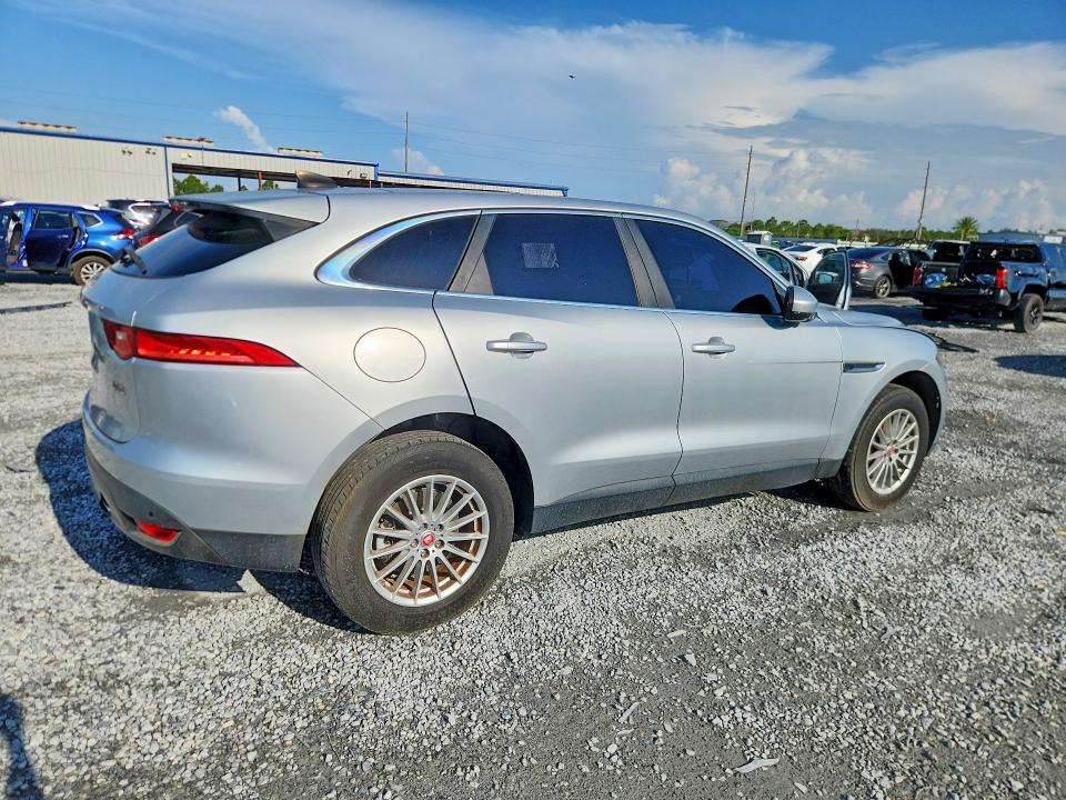 2020 Jaguar F-pace მანქანა იყიდება აუქციონზე, vin: SADCS2FX8LA640435, აუქციონის ნომერი: 58635096