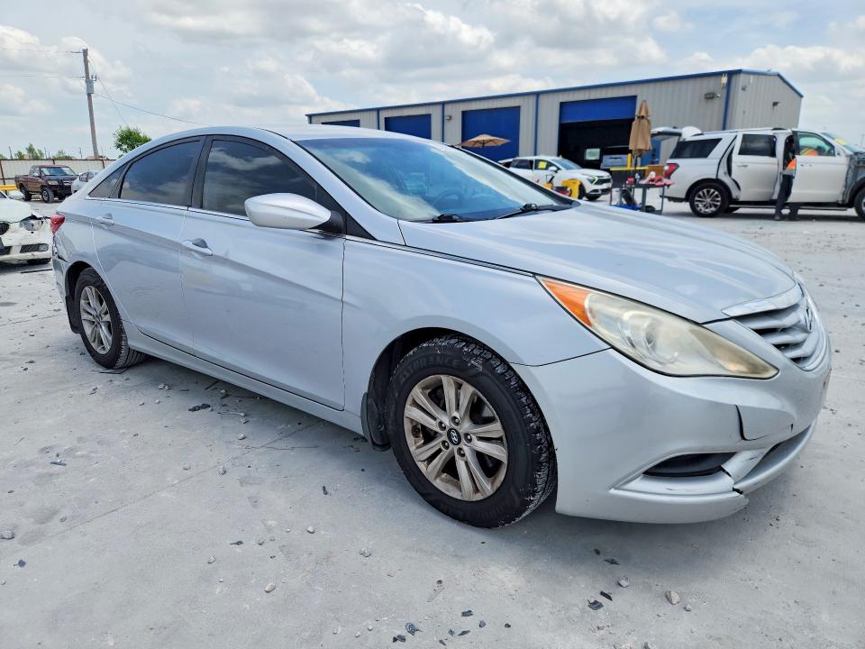 58561366 :رقم المزاد ، 5NPEB4AC1CH467810 vin ، 2012 Hyundai Sonata مزاد بيع