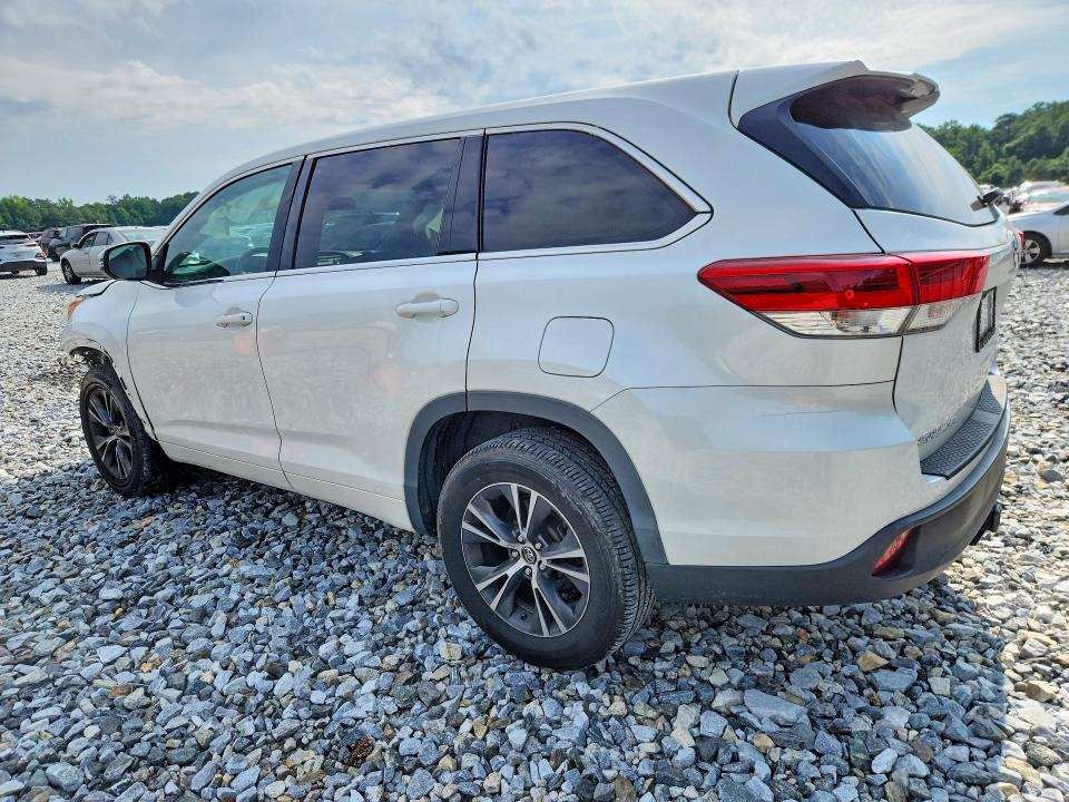 2018 Toyota Highlander მანქანა იყიდება აუქციონზე, vin: 5TDZZRFH5JS274338, აუქციონის ნომერი: 58718426