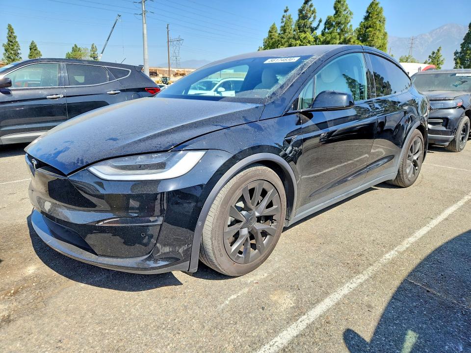 Продажа на аукционе авто 2022 Tesla Model X, vin: 7SAXCBE52NF361487, номер лота: 56174836