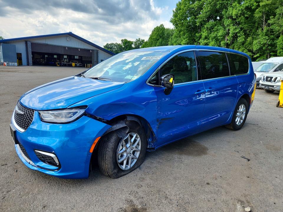 Auction sale of the 2026 Chrysler Pacifica, vin: 2C4RC1BGXTR281135, lot number: 57291026