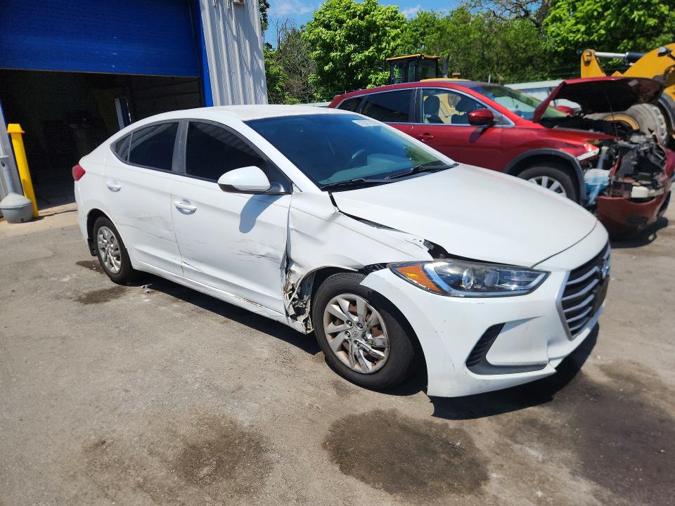 2018 Hyundai Elantra მანქანა იყიდება აუქციონზე, vin: 5NPD74LF7JH296725, აუქციონის ნომერი: 57521116