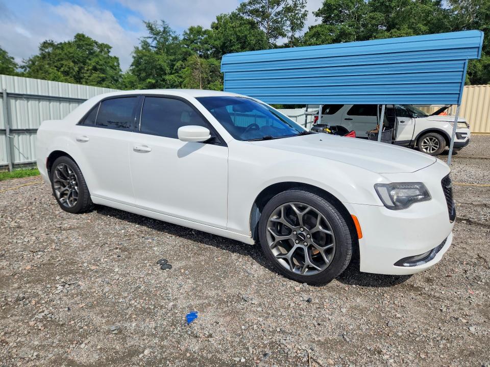 Продаж на аукціоні авто 2015 Chrysler 300, vin: 2C3CCABG8FH772873, номер лоту: 58355596