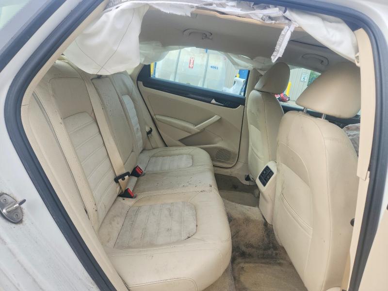 Продажа на аукционе авто 2015 Volkswagen Passat, vin: 1VWCV7A3XFC030305, номер лота: 58563986