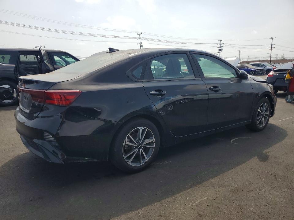 2023 Kia Forte მანქანა იყიდება აუქციონზე, vin: 3KPF24AD8PE612140, აუქციონის ნომერი: 57403376