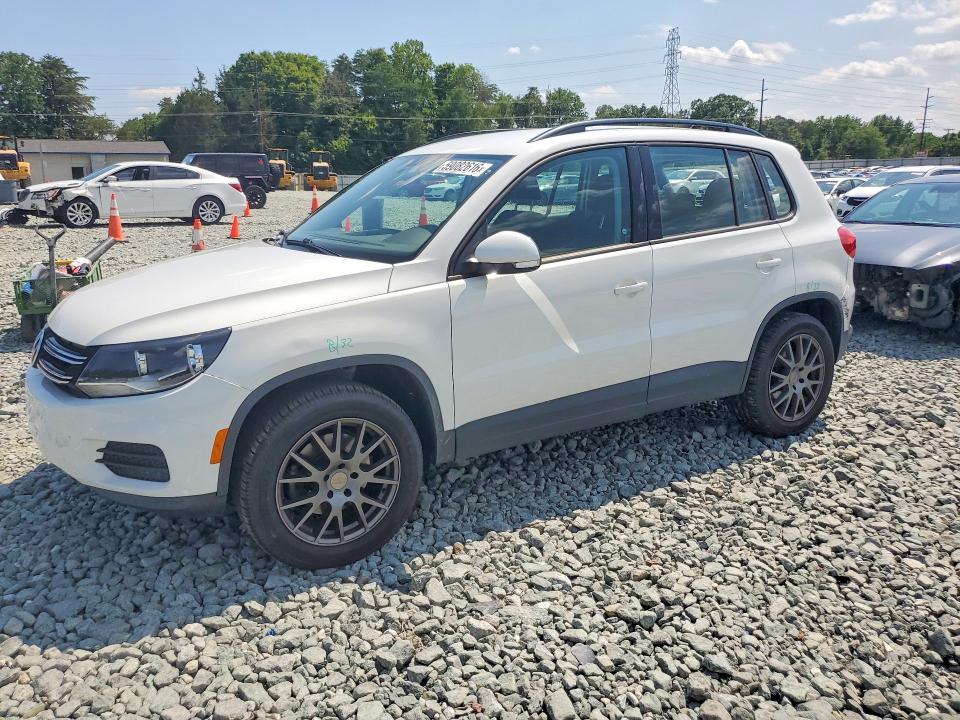 59082616 :رقم المزاد ، WVGBV7AX5JK005503 vin ، 2018 Volkswagen Tiguan Limited مزاد بيع