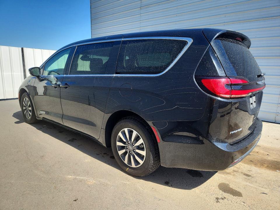 Продаж на аукціоні авто 2023 Chrysler Pacifica, vin: 2C4RC1L72PR631393, номер лоту: 57863036