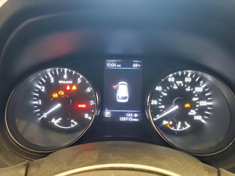 57819726 :رقم المزاد ، KNMAT2MT5JP533028 vin ، 2018 Nissan Rogue مزاد بيع