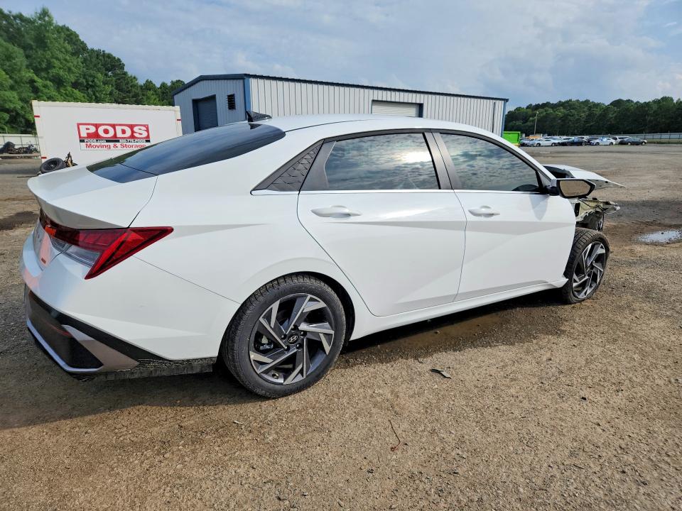 2026 Hyundai Elantra მანქანა იყიდება აუქციონზე, vin: KMHLN4DJ3TU197490, აუქციონის ნომერი: 58064526