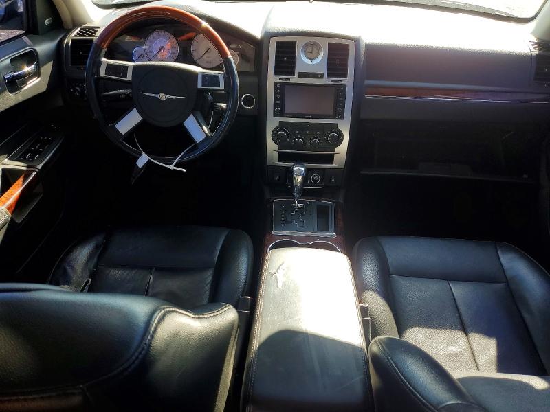 55418706 :رقم المزاد ، 2C3CA3CVXAH137628 vin ، 2010 Chrysler 300 مزاد بيع