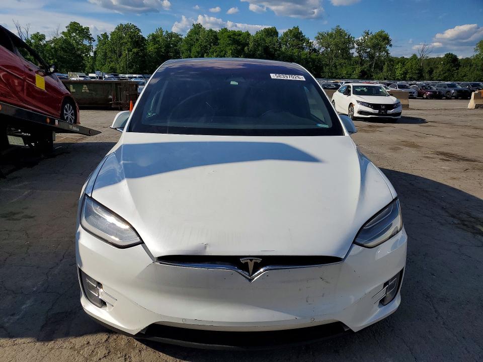 2020 Tesla Model X მანქანა იყიდება აუქციონზე, vin: 5YJXCBE2XLF242537, აუქციონის ნომერი: 58397026