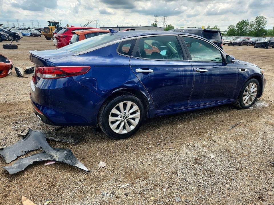 Продажа на аукционе авто 2018 Kia Optima, vin: 5XXGT4L3XJG217591, номер лота: 56532146