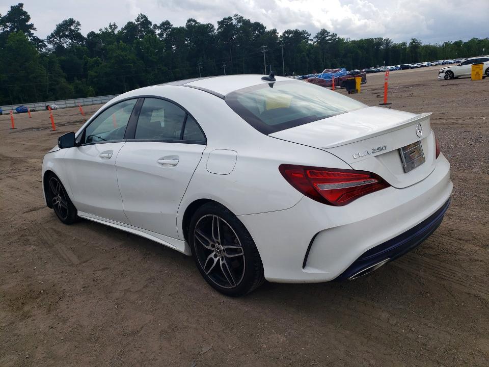 56228316 :رقم المزاد ، WDDSJ4EB8JN680201 vin ، 2018 Mercedes-benz Cla مزاد بيع