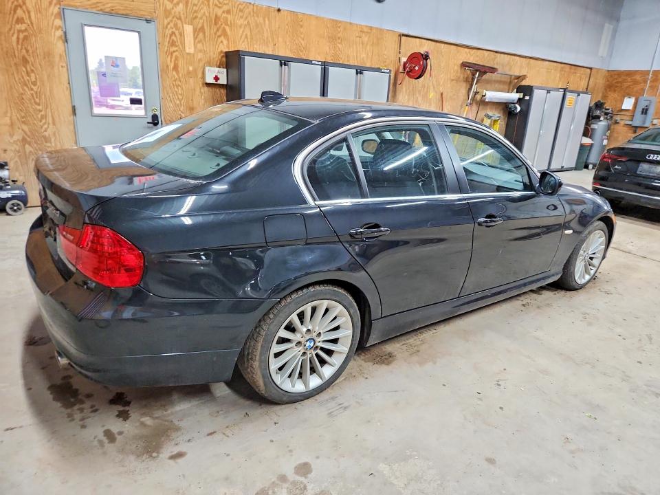 56874336 :رقم المزاد ، WBAPN7C5XBF184554 vin ، 2011 Bmw 335 مزاد بيع