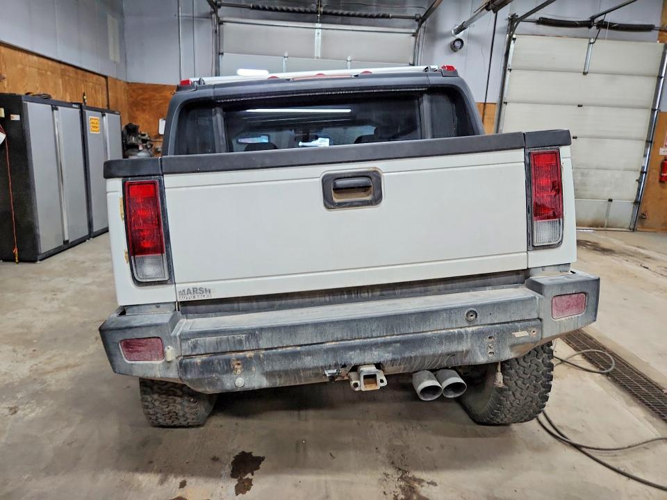Продажа на аукционе авто 2006 Hummer H2 Sut, vin: 5GRGN22U36H114370, номер лота: 55342986