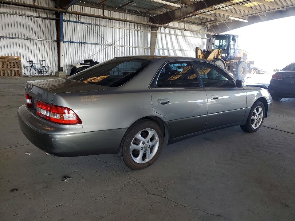 2000 Lexus Es მანქანა იყიდება აუქციონზე, vin: JT8BF28GXY5102777, აუქციონის ნომერი: 56419846