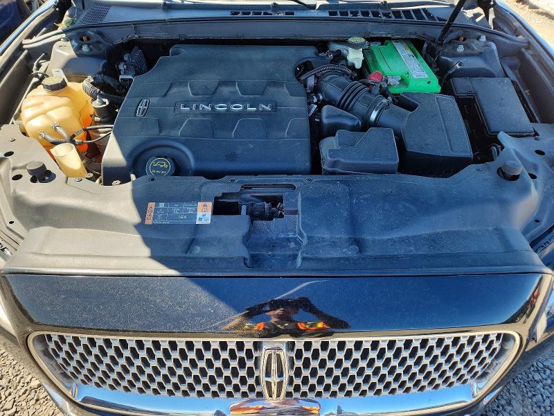 55304436 :رقم المزاد ، 1LN6L9HK1J5602370 vin ، 2018 Lincoln Continental مزاد بيع