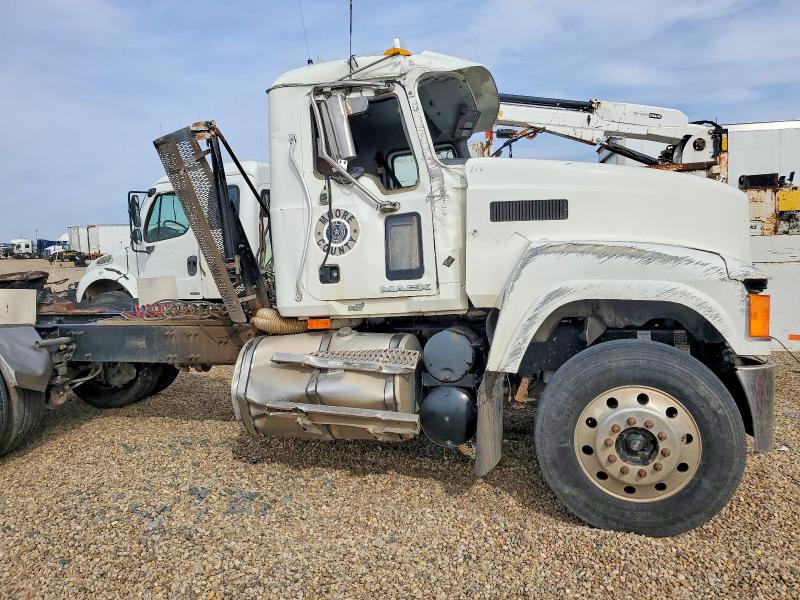 Продажа на аукционе авто 2010 Mack Chu613, vin: 1M1AN09Y1AN005405, номер лота: 55643266