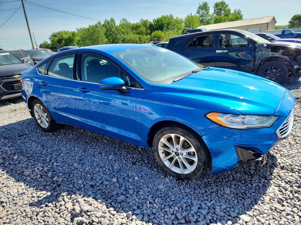 2020 Ford Fusion მანქანა იყიდება აუქციონზე, vin: 3FA6P0LU9LR162661, აუქციონის ნომერი: 55711896