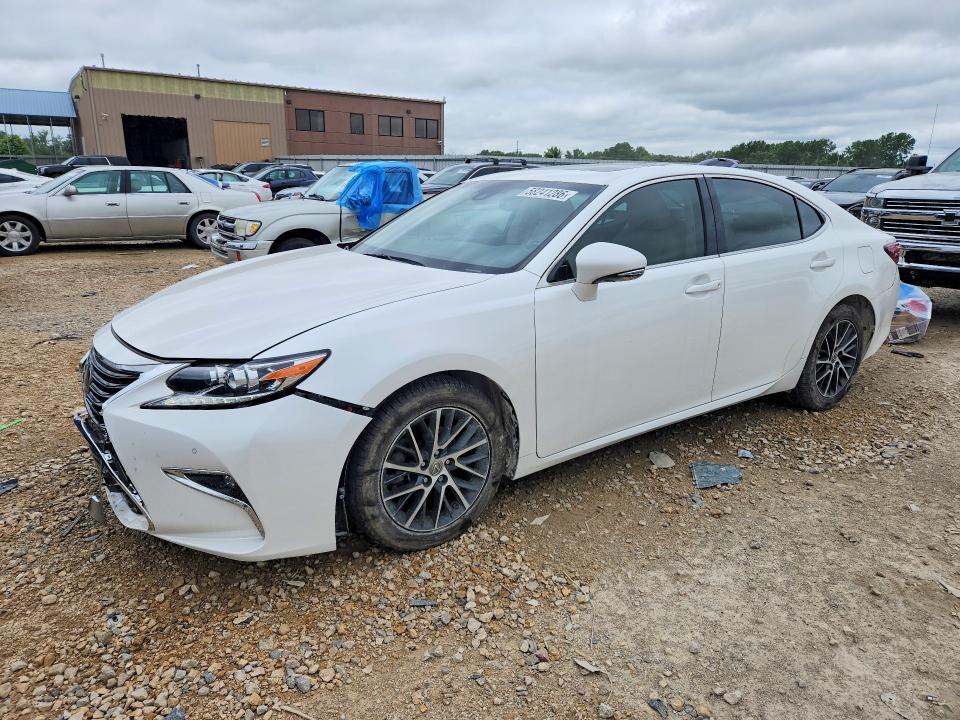 58241286 :رقم المزاد ، JTHBK1GG6H2253107 vin ، 2017 Lexus Es مزاد بيع