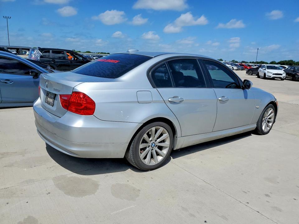 2011 Bmw 328 მანქანა იყიდება აუქციონზე, vin: WBAPH7C57BE723788, აუქციონის ნომერი: 55828156