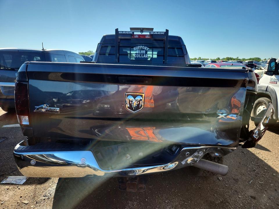 56401376 :رقم المزاد ، 3C6UR5ML4HG563091 vin ، 2017 Ram 2500 مزاد بيع
