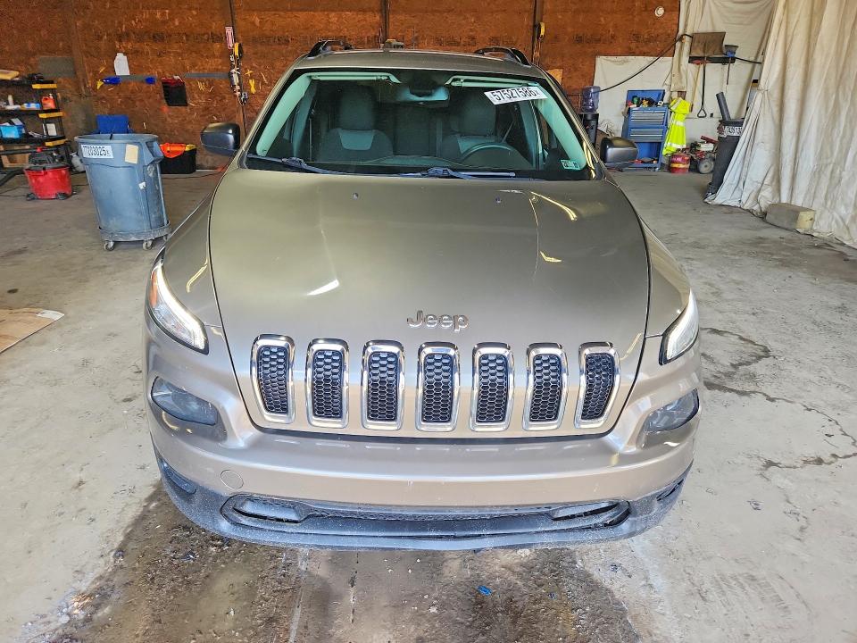 57527586 :رقم المزاد ، 1C4PJMAB9HW557758 vin ، 2017 Jeep Cherokee مزاد بيع
