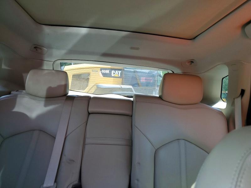 58644926 :رقم المزاد ، 3GYFNCE3XFS572561 vin ، 2015 Cadillac Srx مزاد بيع
