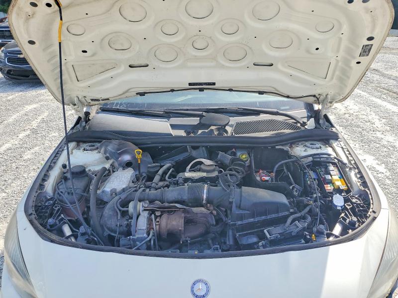 57260796 :رقم المزاد ، WDDSJ4EB2FN182695 vin ، 2015 Mercedes-benz Cla مزاد بيع