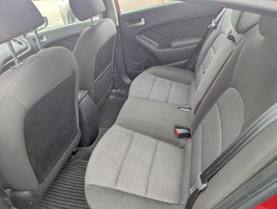 57307466 :رقم المزاد ، 3KPFL4A77JE207367 vin ، 2018 Kia Forte مزاد بيع