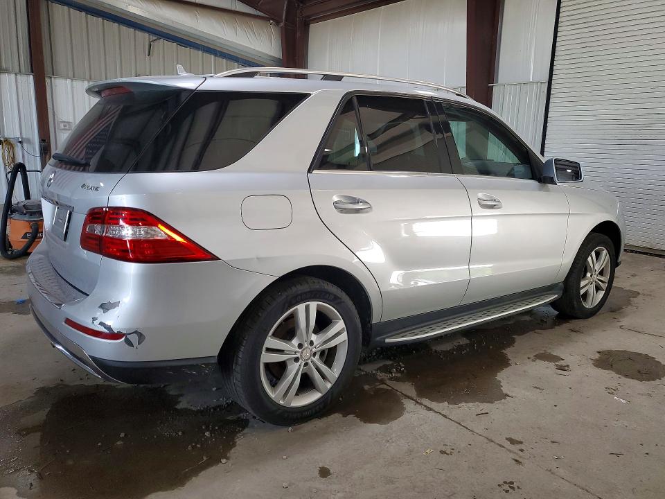 Продажа на аукционе авто 2015 Mercedes-benz Ml, vin: 4JGDA5HB5FA532795, номер лота: 55699406