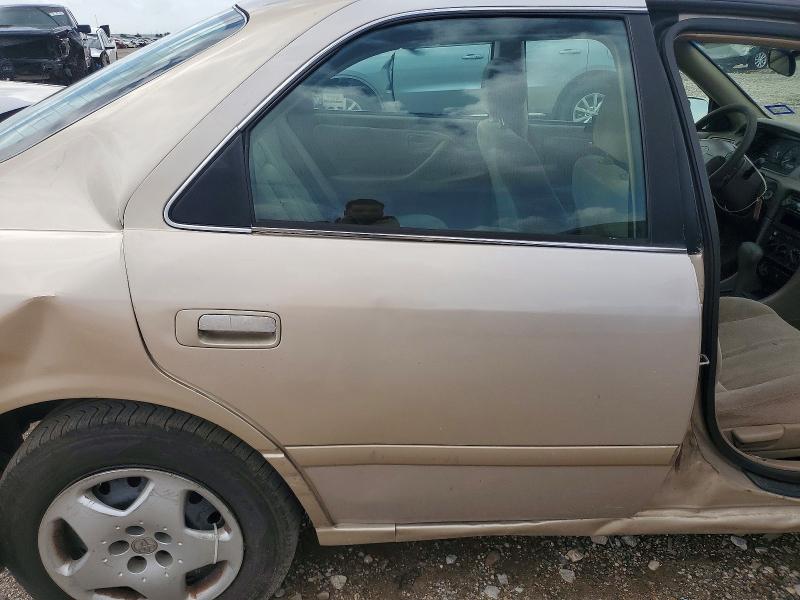 Продажа на аукционе авто 2001 Toyota Camry, vin: JT2BG22K010561551, номер лота: 58254646
