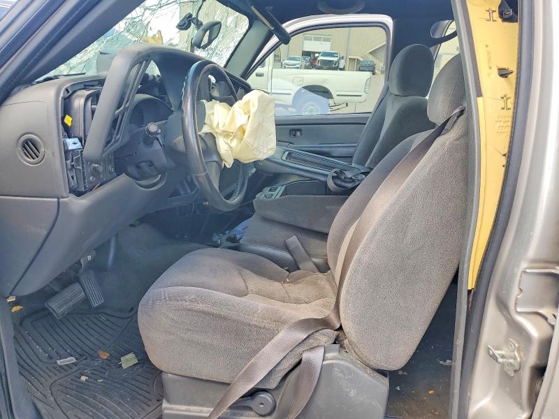2005 Chevrolet Silverado მანქანა იყიდება აუქციონზე, vin: 2GCEC13TX51228267, აუქციონის ნომერი: 56469576