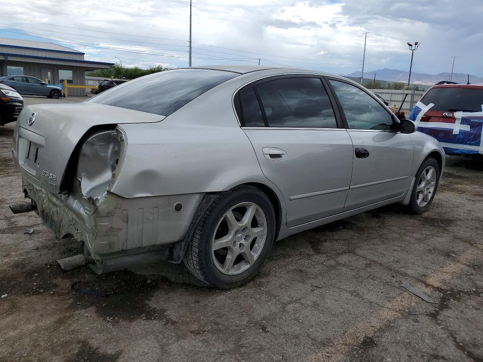 2004 Nissan Altima მანქანა იყიდება აუქციონზე, vin: 1N4BL11D14C143461, აუქციონის ნომერი: 58394536