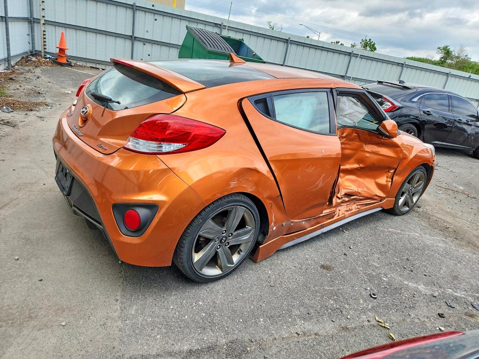 56414986 :رقم المزاد ، KMHTC6AE9FU229016 vin ، 2015 Hyundai Veloster مزاد بيع