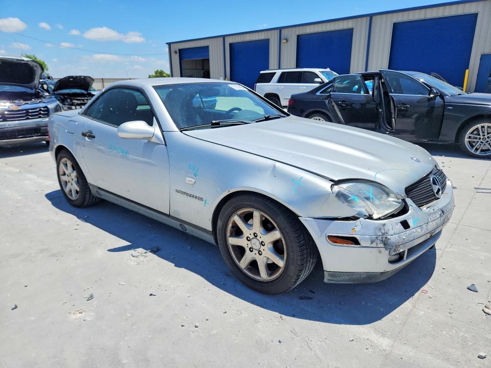 Продажа на аукционе авто 1999 Mercedes-benz Slk, vin: WDBKK47F3XF127819, номер лота: 57579426