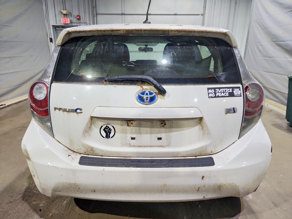 59138806 :رقم المزاد ، JTDKDTB36C1519168 vin ، 2012 Toyota Prius C مزاد بيع
