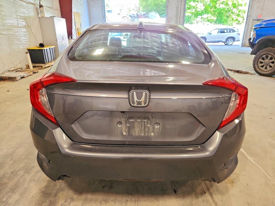 56041116 :رقم المزاد ، 19XFC2F73GE027759 vin ، 2016 Honda Civic مزاد بيع