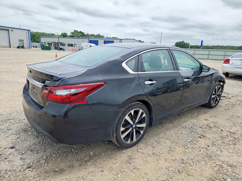 2018 Nissan Altima მანქანა იყიდება აუქციონზე, vin: 1N4AL3AP7JC232917, აუქციონის ნომერი: 58622406