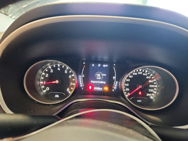 58913026 :رقم المزاد ، 3C4NJCAB9JT136930 vin ، 2018 Jeep Compass مزاد بيع