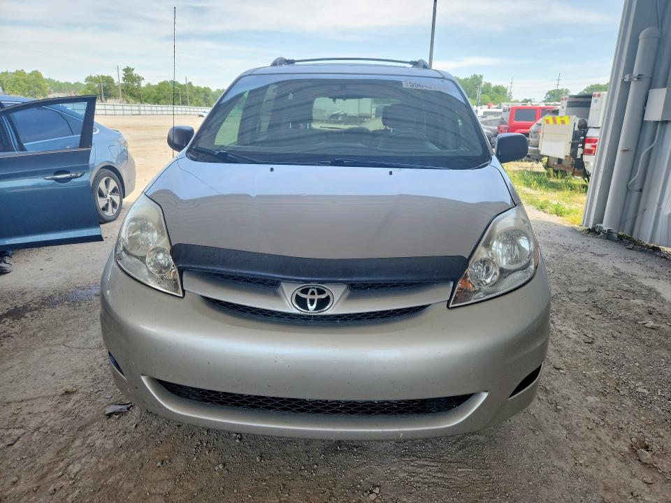55648286 :رقم المزاد ، 5TDZK23CX7S050253 vin ، 2007 Toyota Sienna مزاد بيع