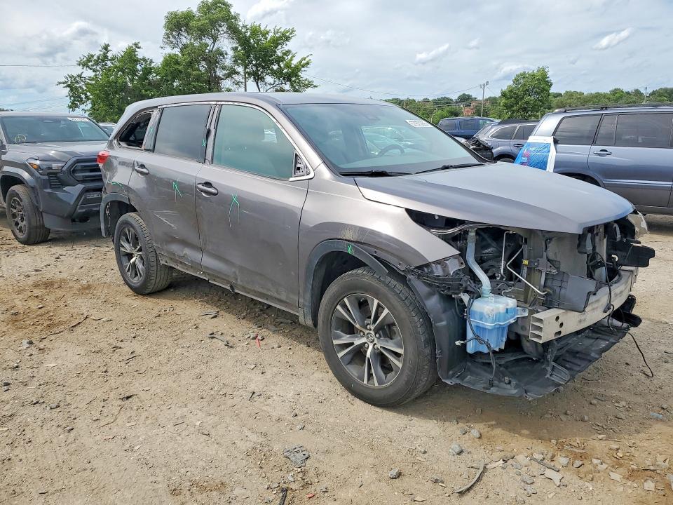 Продажа на аукционе авто 2019 Toyota Highlander, vin: 5TDZARFH9KS056945, номер лота: 57973286